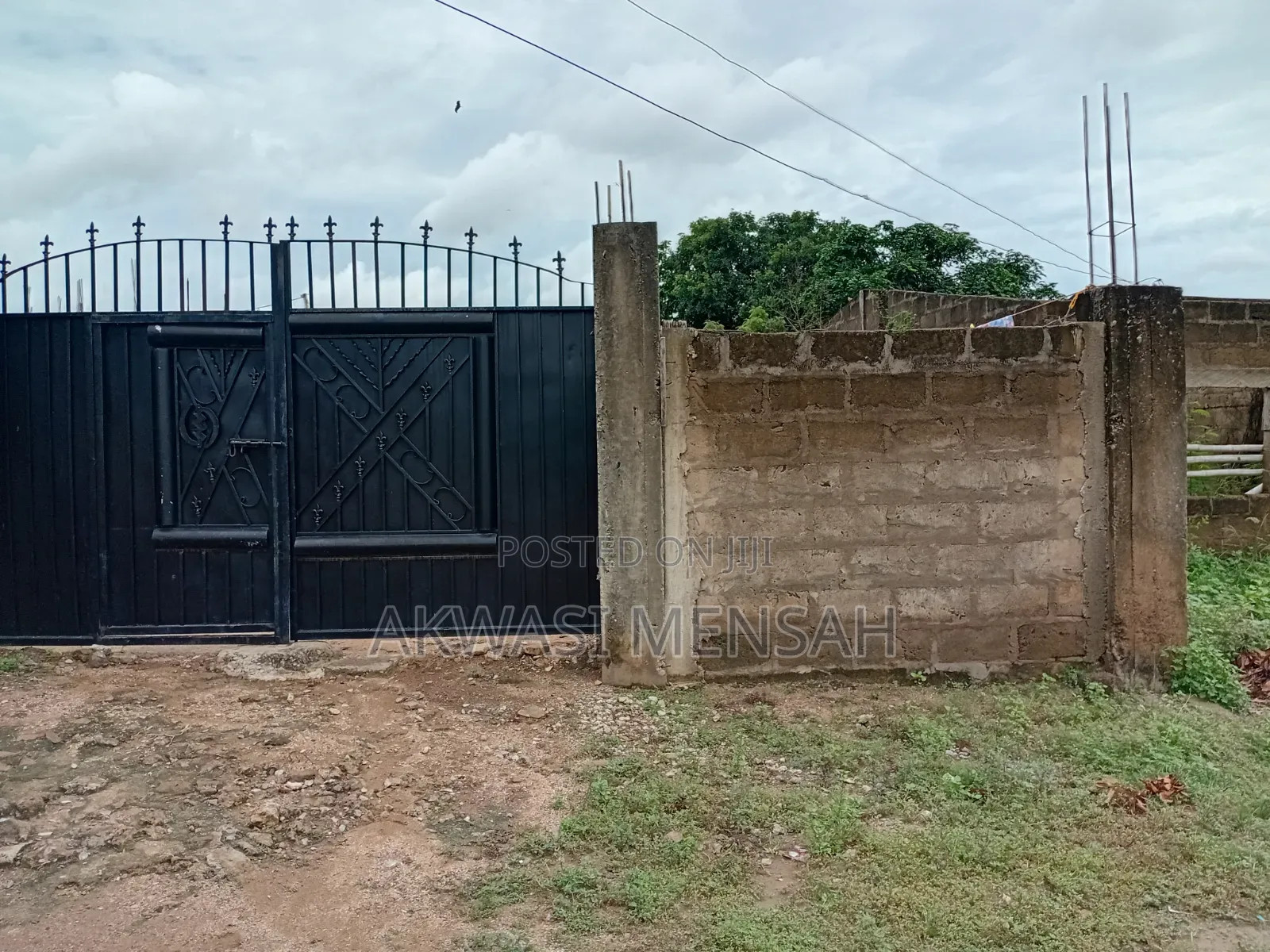 3bdrm House in Sanitra, Amasaman for sale