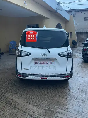 Toyota Sienta 1.5 AWD (6-seater) 2021 White