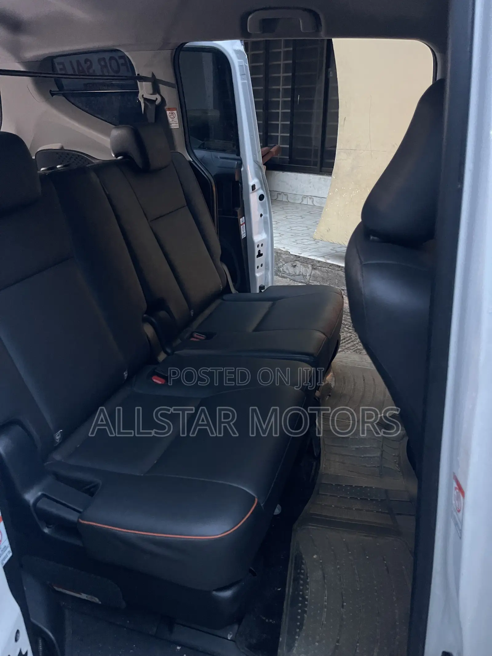 Toyota Sienta 1.5 AWD (6-seater) 2021 White