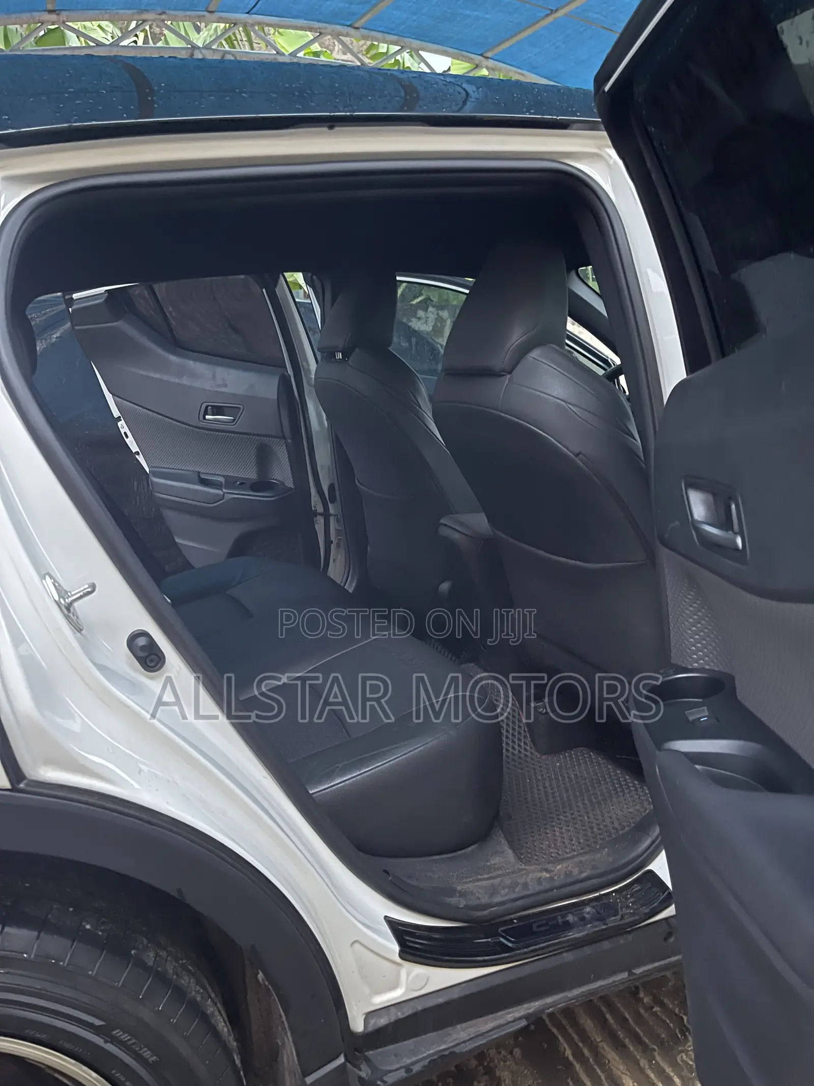 Toyota C-HR LE FWD 2020 White