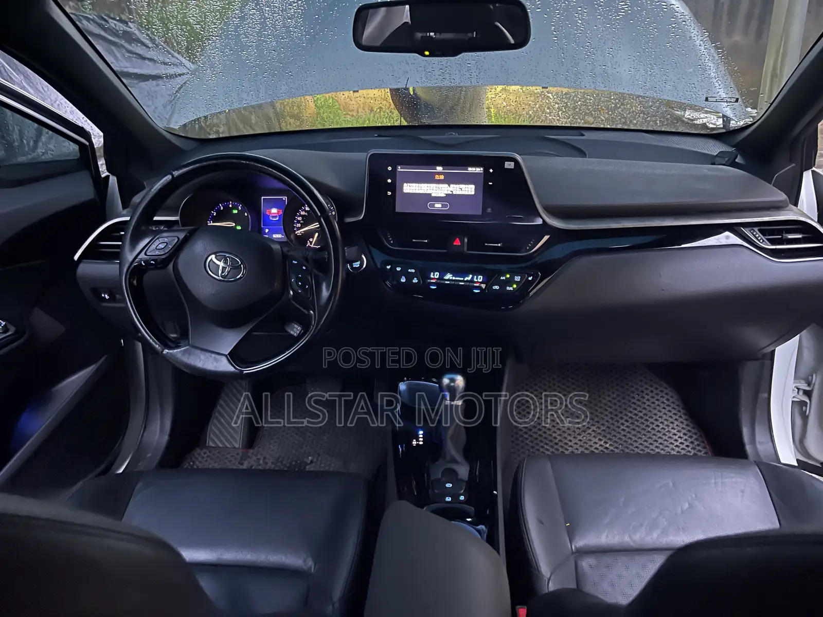 Toyota C-HR LE FWD 2020 White