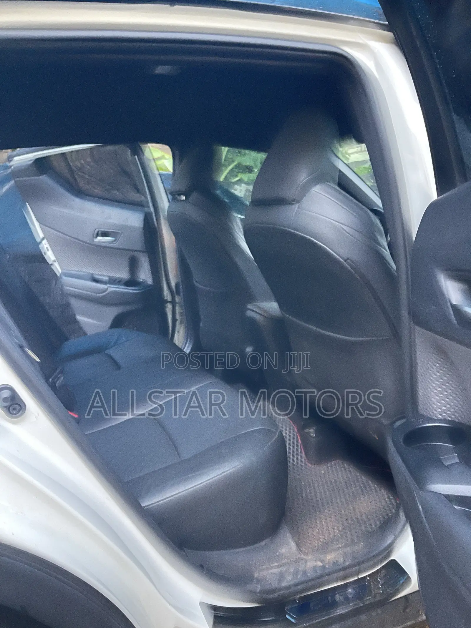 Toyota C-HR LE FWD 2020 White