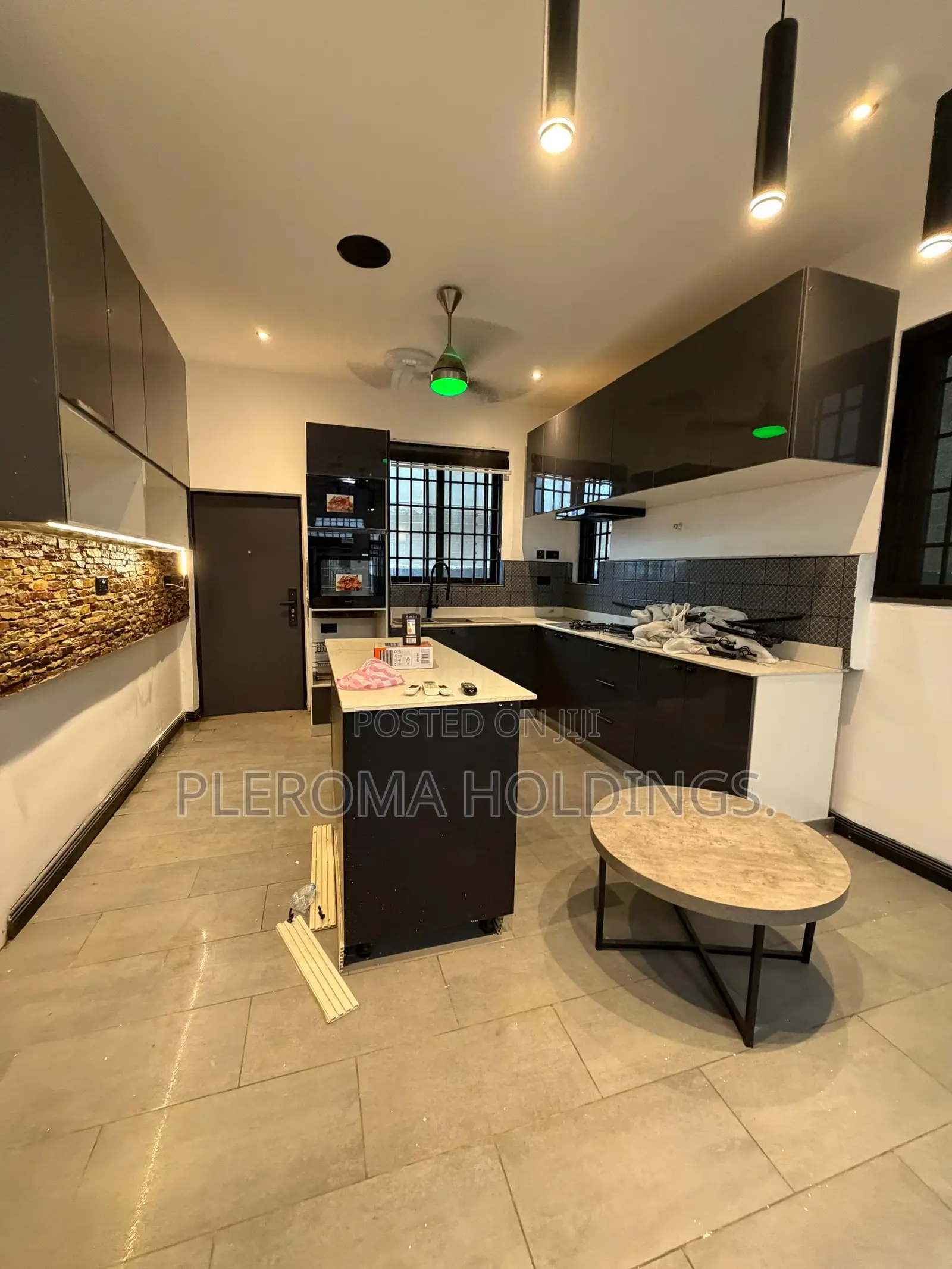 3bdrm Duplex in East Legon for sale