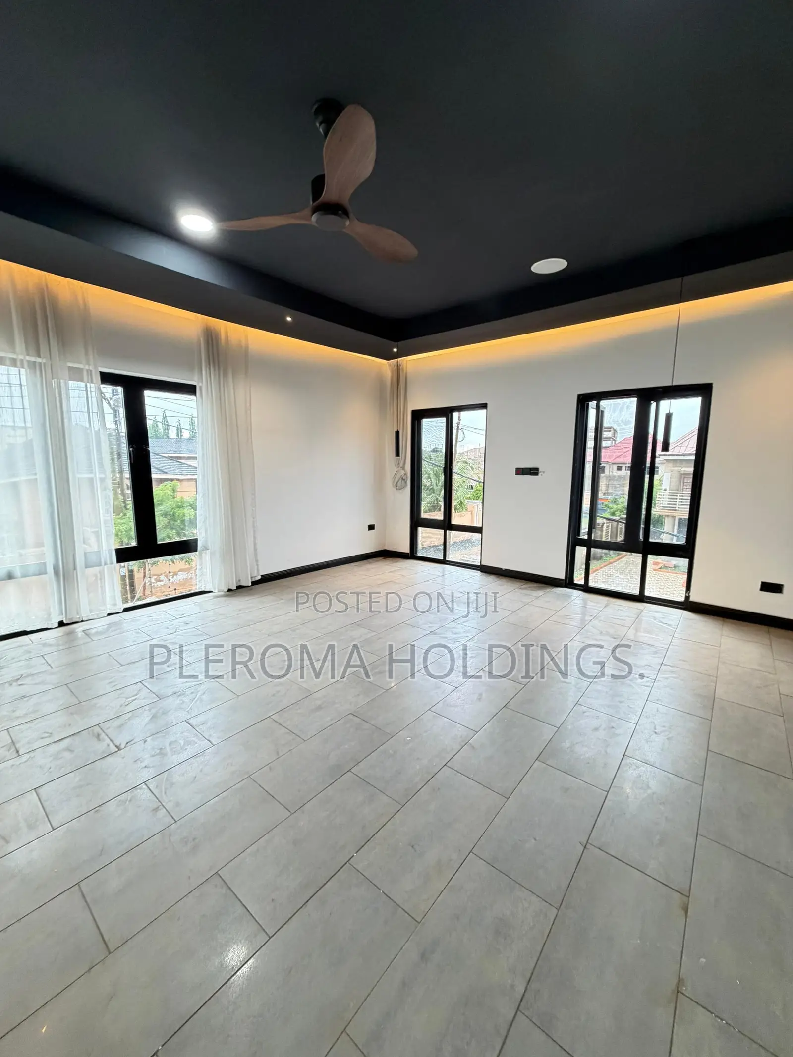 3bdrm Duplex in East Legon for sale
