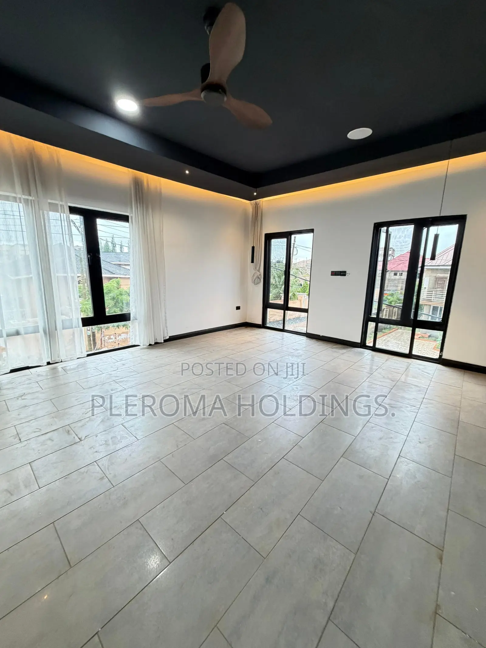 3bdrm Duplex in East Legon for sale