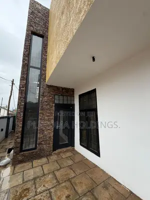 3bdrm Duplex in East Legon for sale