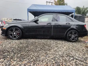 Mercedes-Benz C300 2009 Black