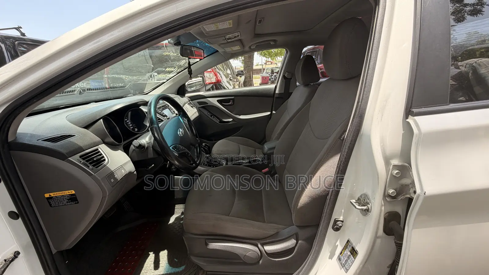 Hyundai Elantra SE 4dr Sedan (1.8L 4cyl 6M) 2014 White