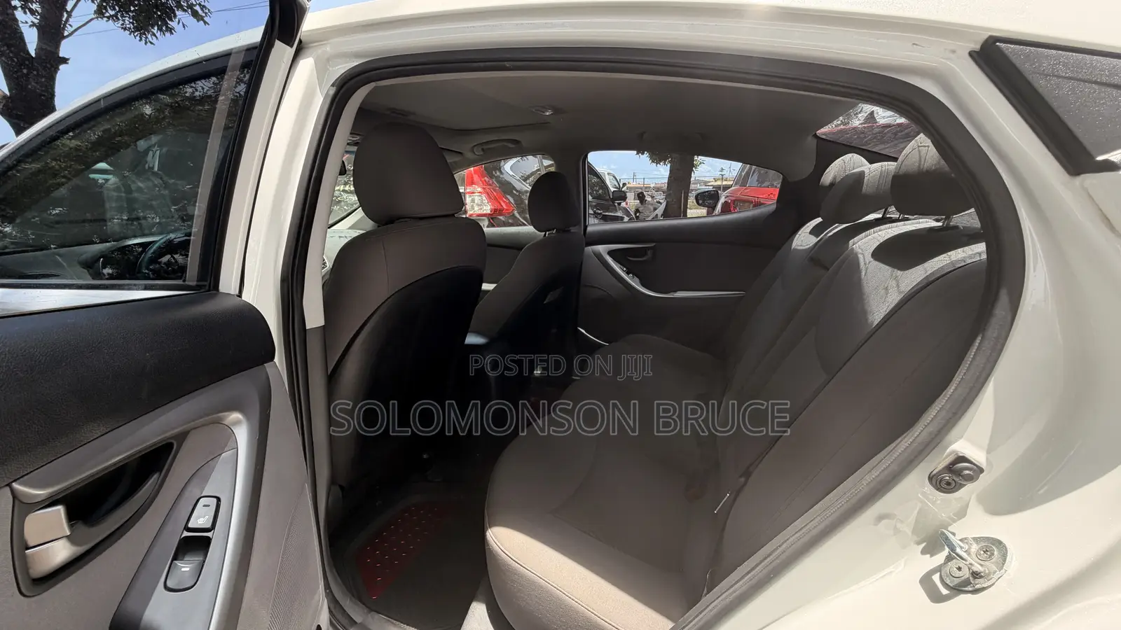 Hyundai Elantra SE 4dr Sedan (1.8L 4cyl 6M) 2014 White