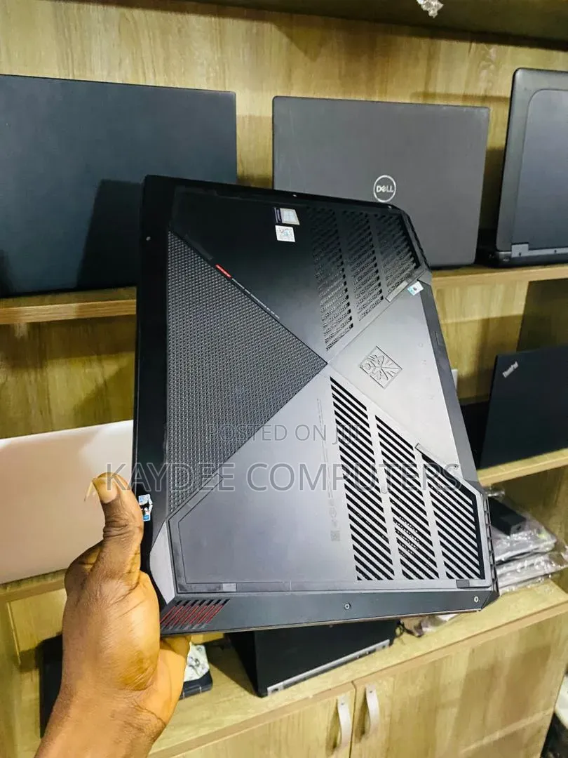 Laptop HP Omen 15 16GB Intel Core i5 SSD 128GB