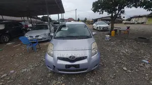 Toyota Vitz 2010