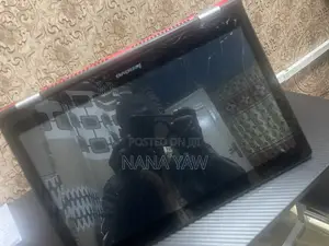 Laptop Lenovo IdeaPad Y500 4GB Intel Core i3 HDD 500GB