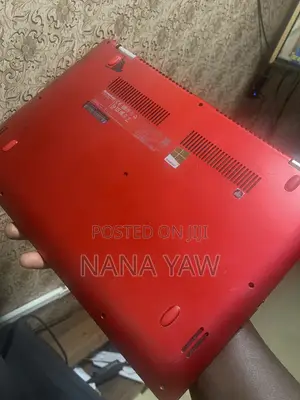 Laptop Lenovo IdeaPad Y500 4GB Intel Core i3 HDD 500GB