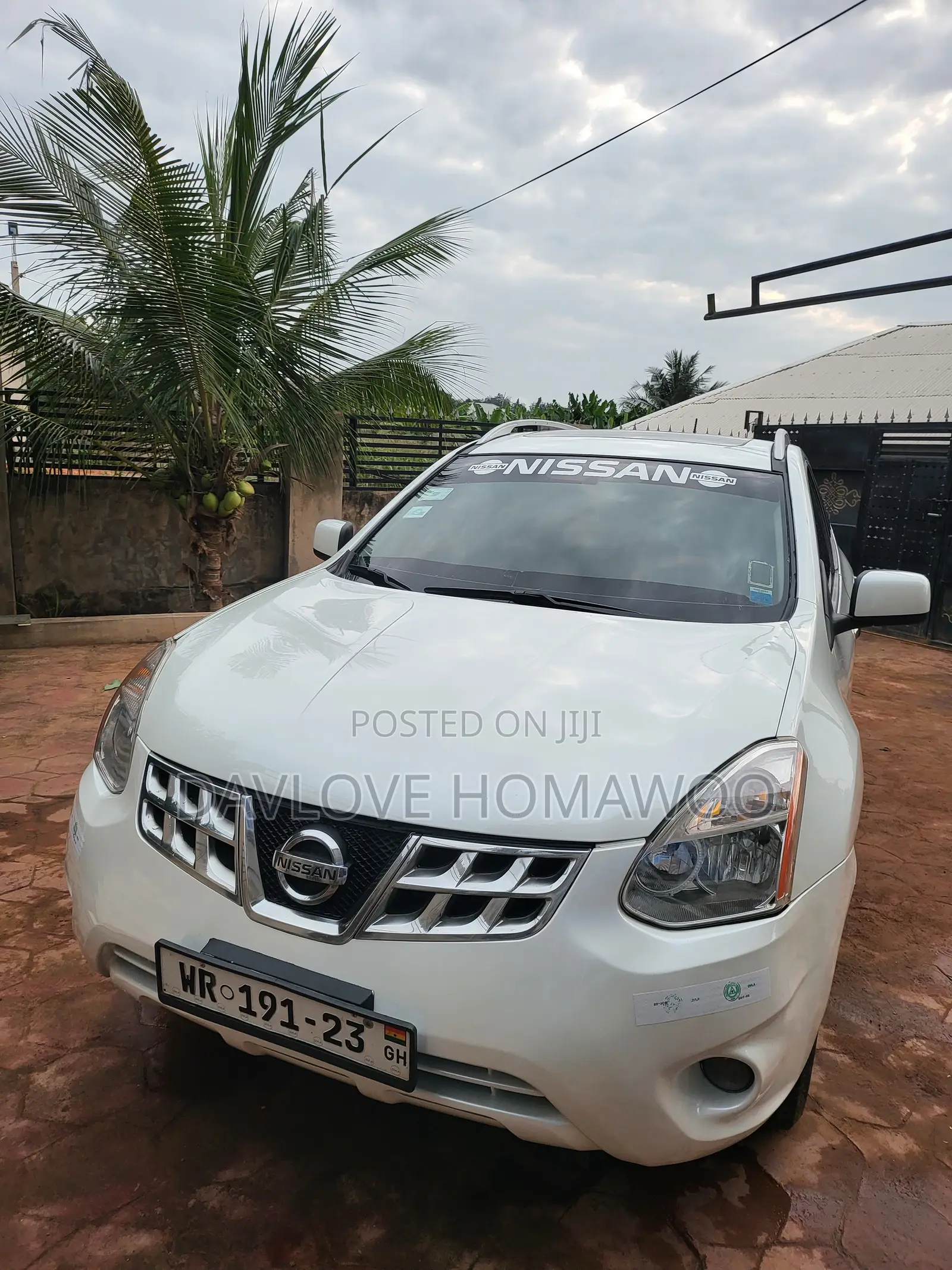 Nissan Rogue SV 2012 White