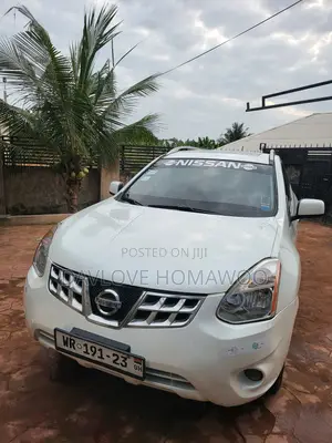Nissan Rogue SV 2012 White