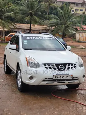 Nissan Rogue SV 2012 White