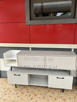 Tv Stand Made With Foreign Laminated Plywood