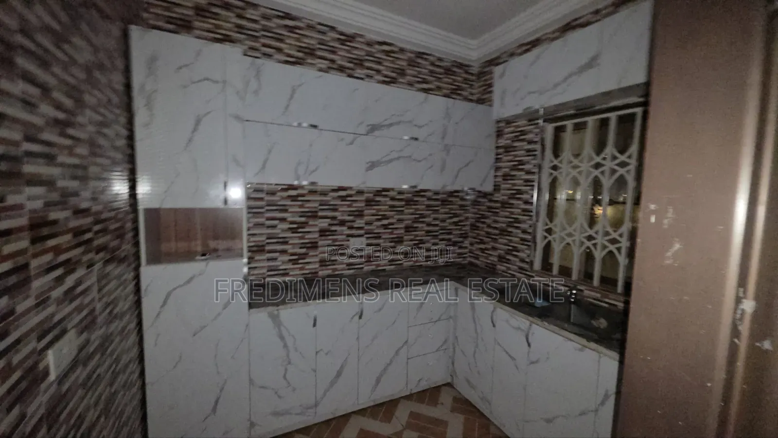 1bdrm Apartment in Fredimens Real, Afigya-Kwabre for rent