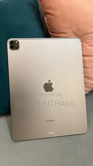 Apple iPad Pro 12.9 (2020) 128 GB Gray