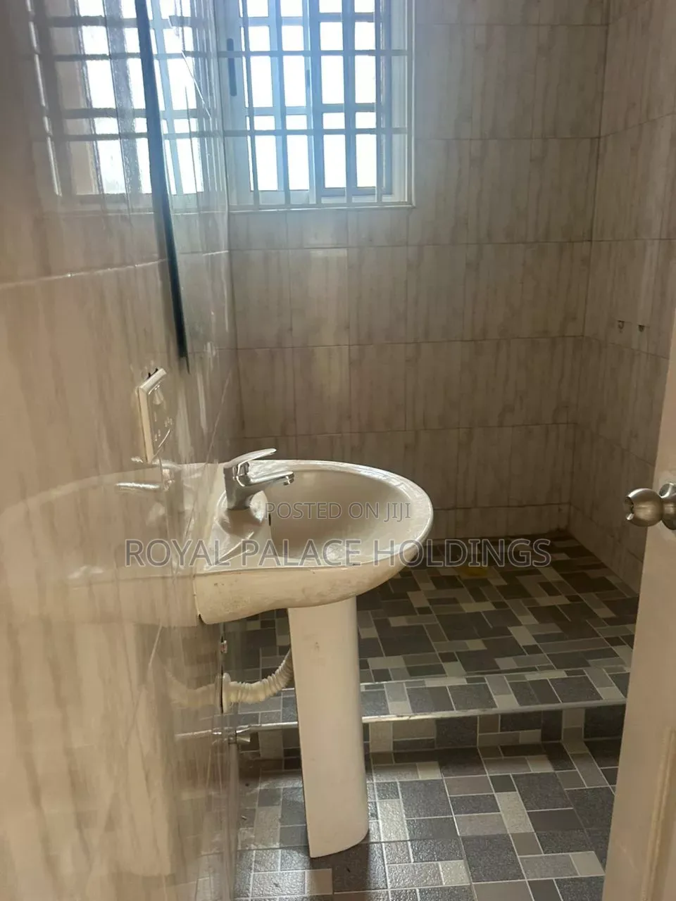 2bdrm Apartment in East Legon Hills, School Area for rent