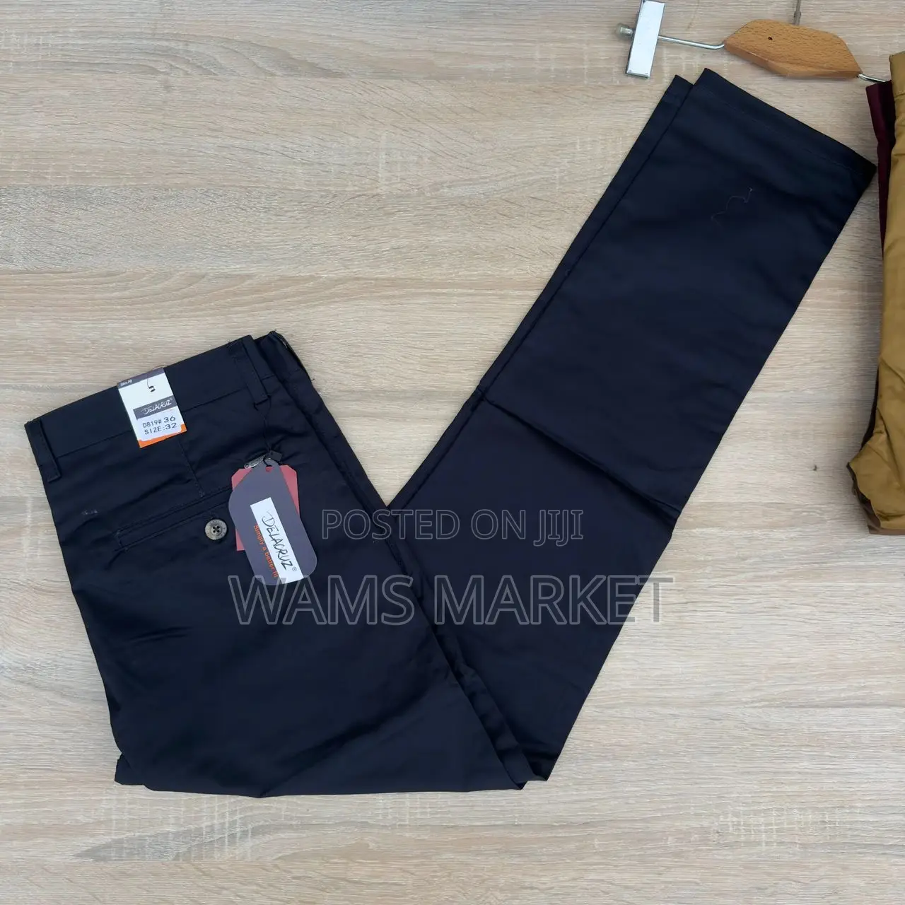 Delacruz Men’S Khaki Trousers