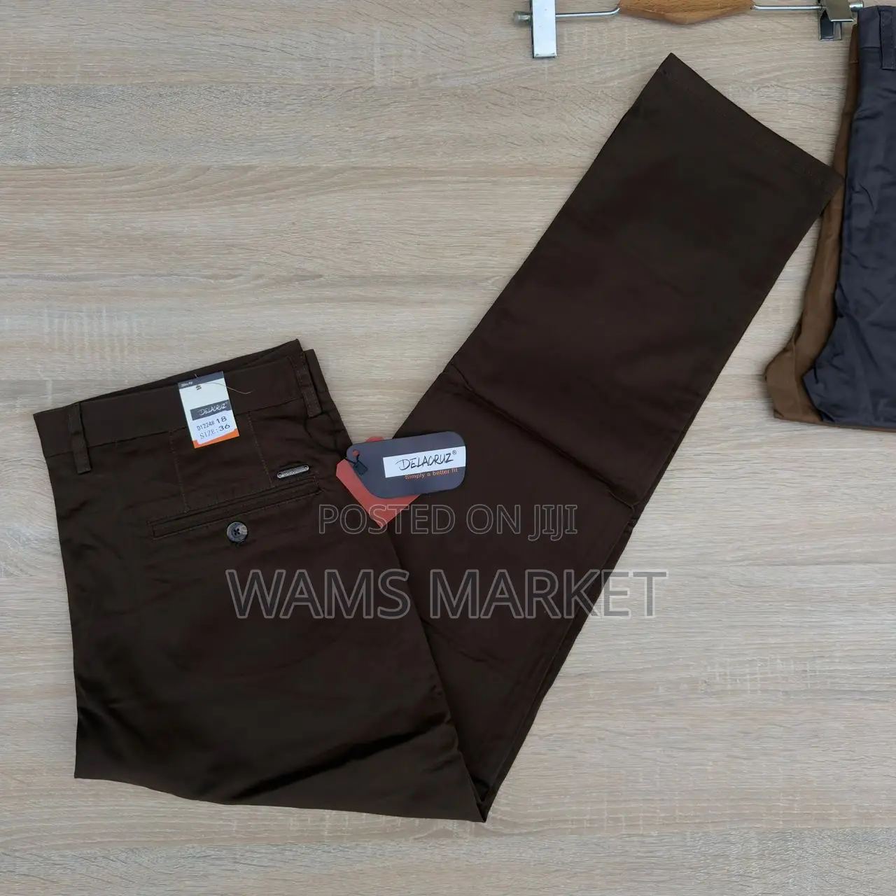 Delacruz Men’S Khaki Trousers