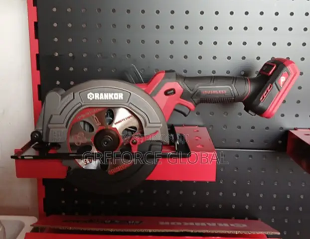 Lithium-Ion Circular Saw