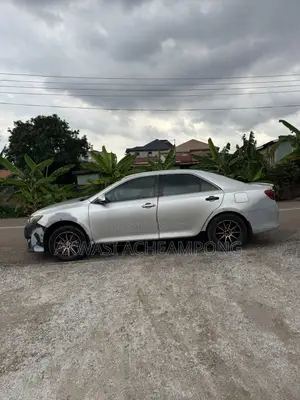 Toyota Camry 2012 Gray