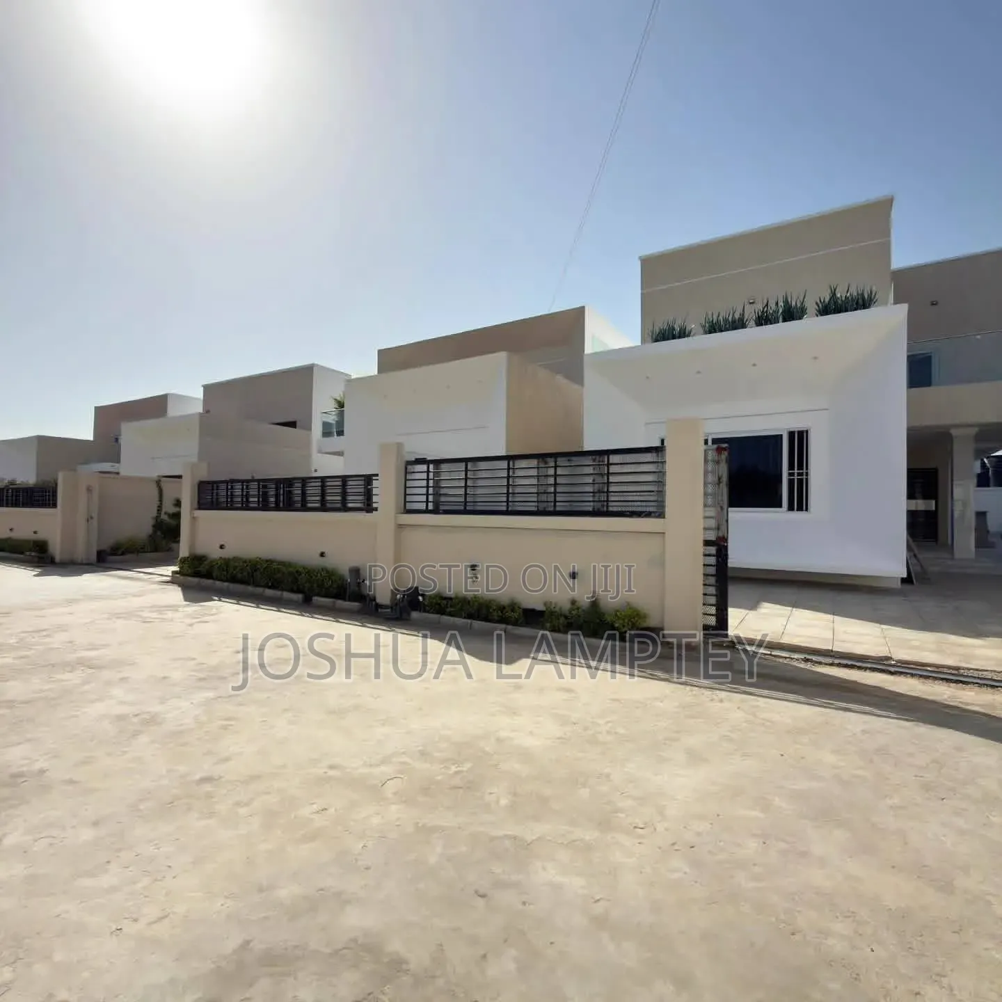 4bdrm House in East Airport Estate, Tseaddo for sale