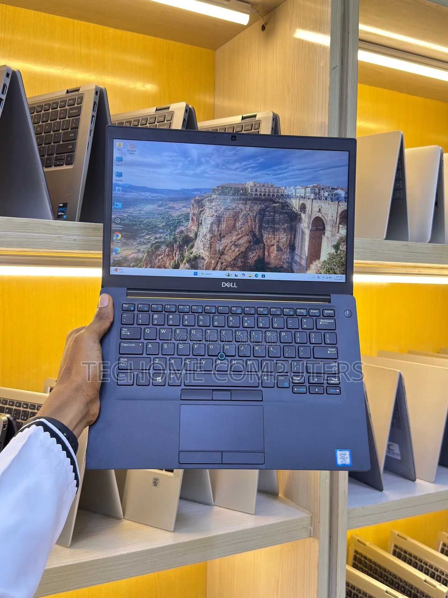 Laptop Dell Latitude 14 E7470 16GB Intel Core i7 SSD 256GB