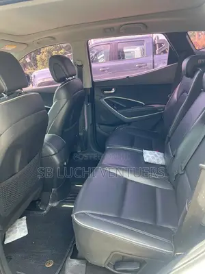 Hyundai Santa Fe 2017 White