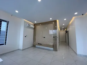 4bdrm House in Abelemkpe Estate, Methodist Church Area for rent