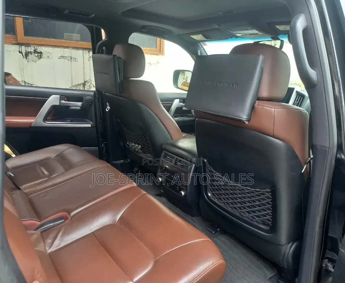 Toyota Land Cruiser 4.5 V8 TD 2019 Black