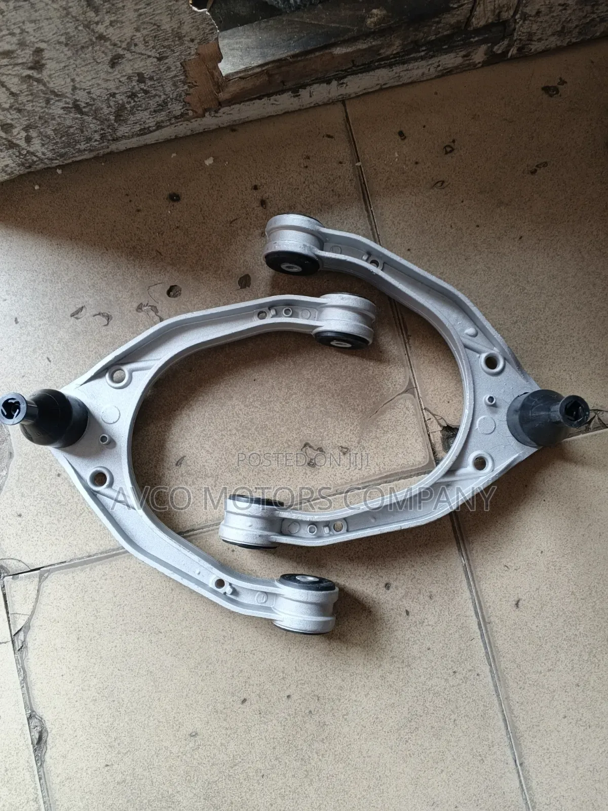 Upper Arm Audi Q7 and Touareg From 2006 to 2010