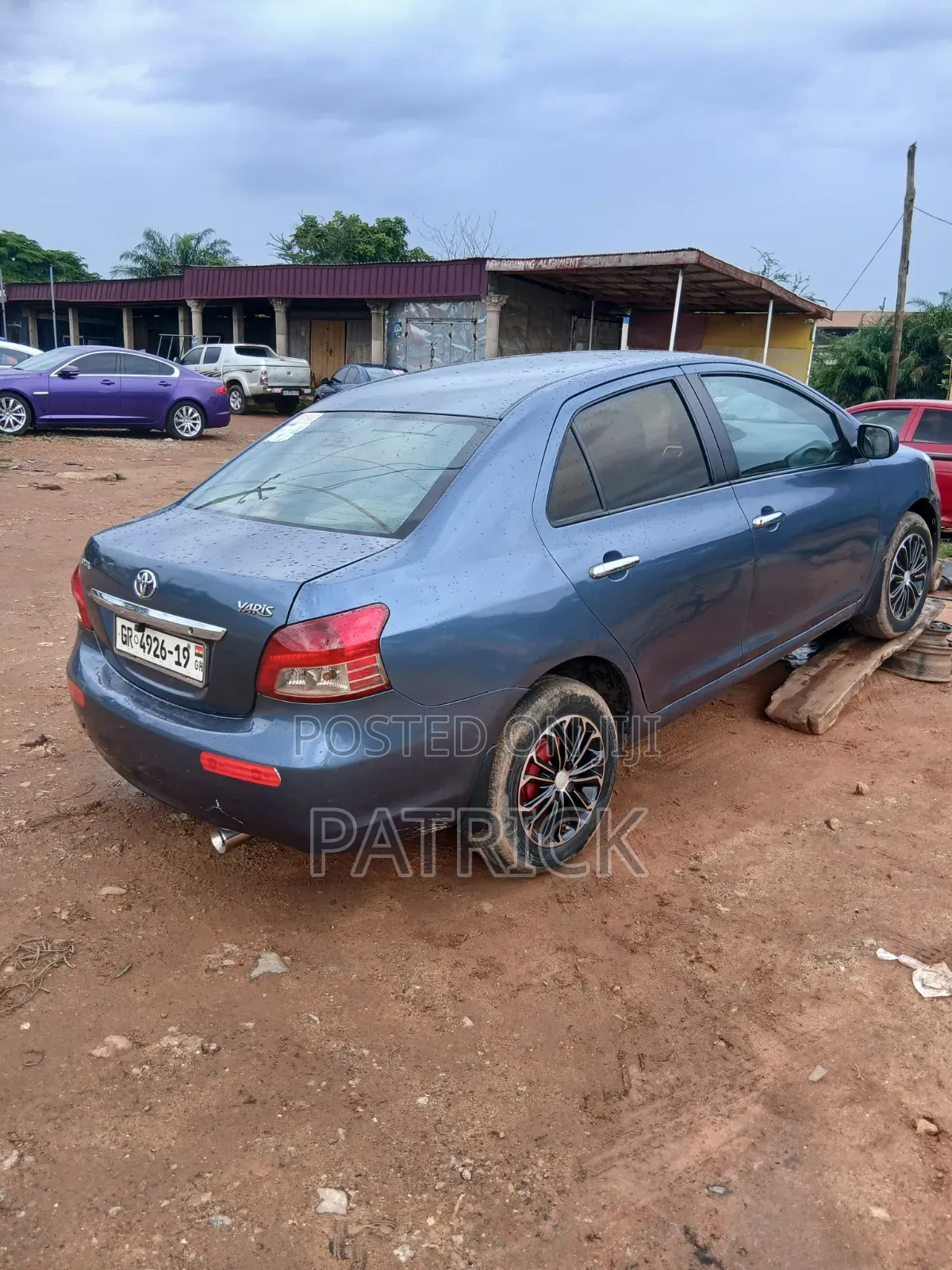 Toyota Yaris Base Sedan 4dr 2010 Blue