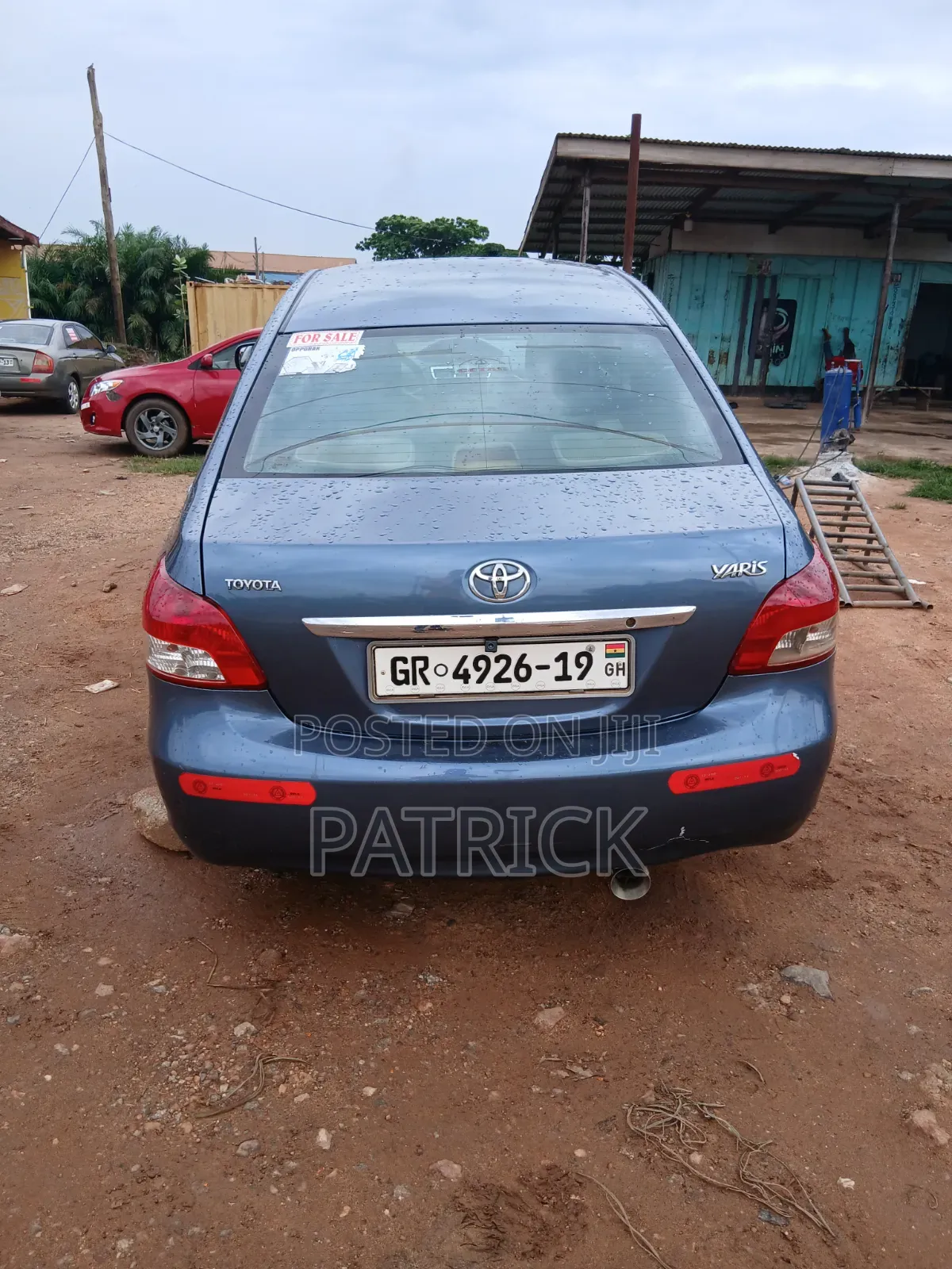 Toyota Yaris Base Sedan 4dr 2010 Blue