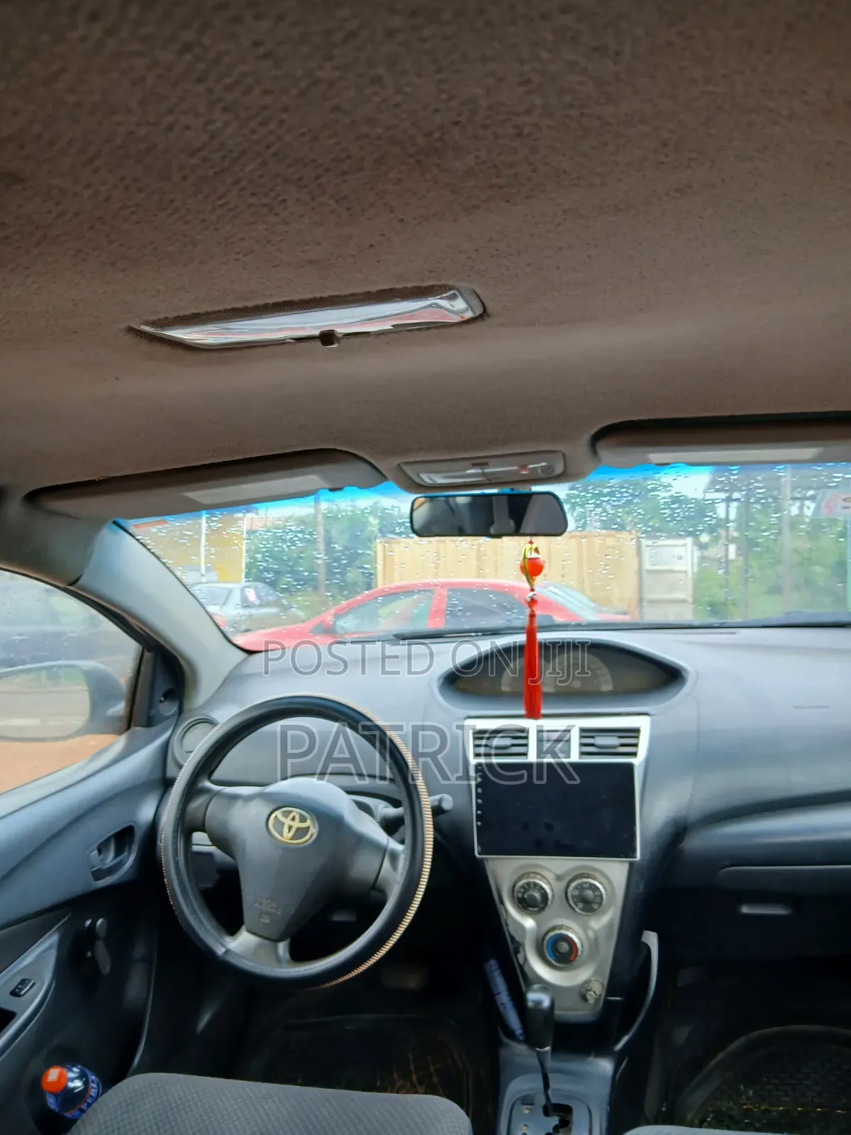 Toyota Yaris Base Sedan 4dr 2010 Blue
