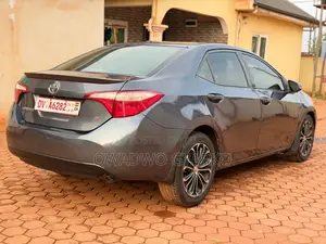 Toyota Corolla S Premium 4dr Sedan (1.8L 4cyl CVT) 2016 Gray
