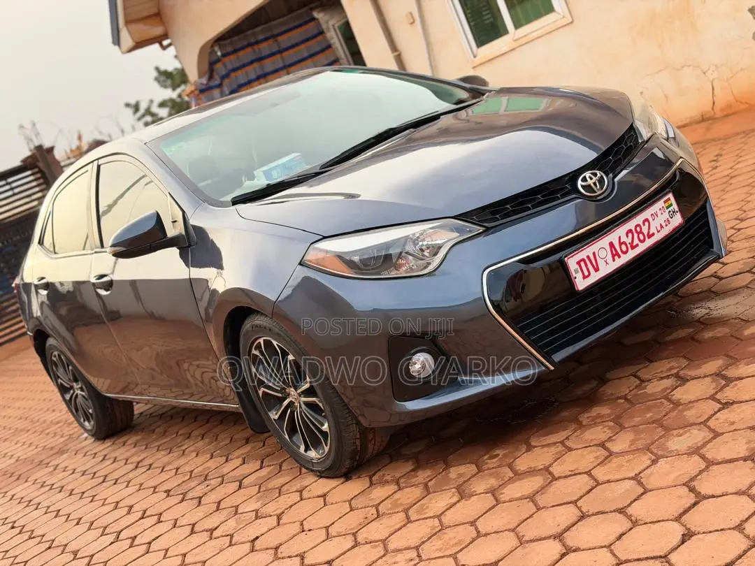 Toyota Corolla S Premium 4dr Sedan (1.8L 4cyl CVT) 2016 Gray