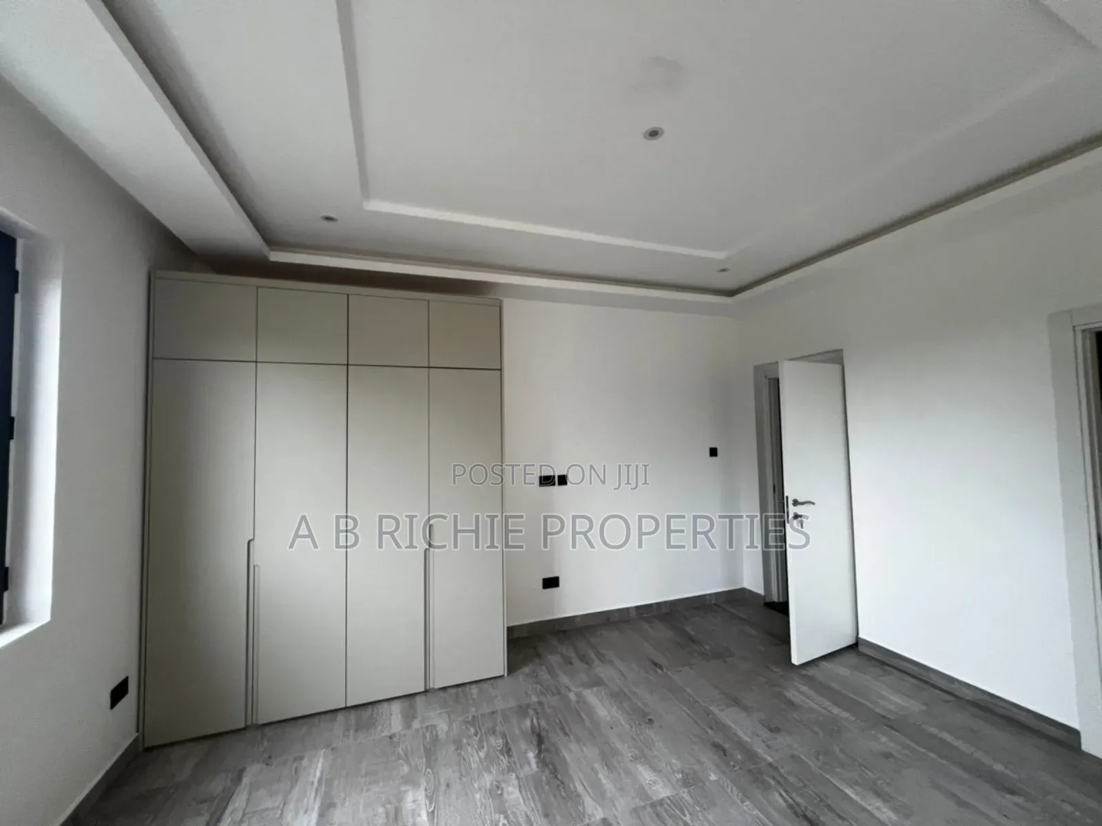 5bdrm House in Ab Richie Properties, American House for sale