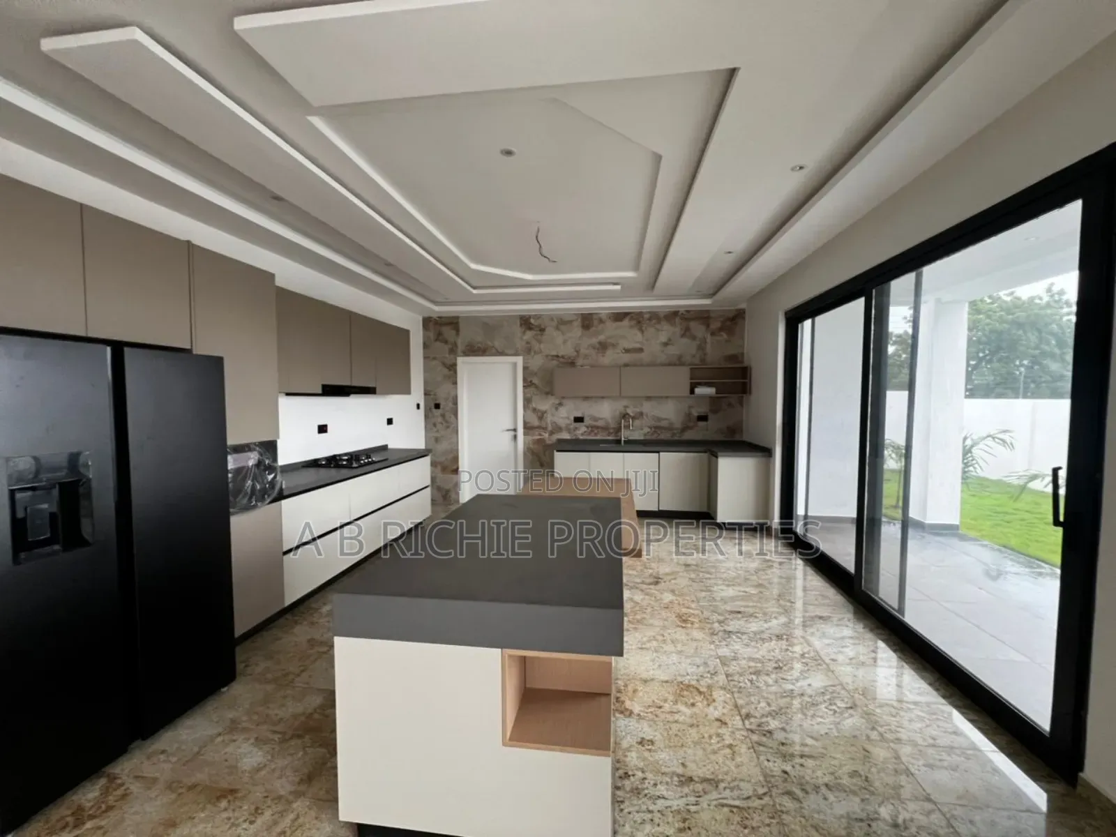 5bdrm House in Ab Richie Properties, American House for sale