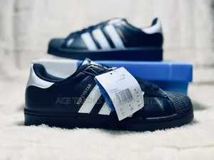 Adidas Superstar