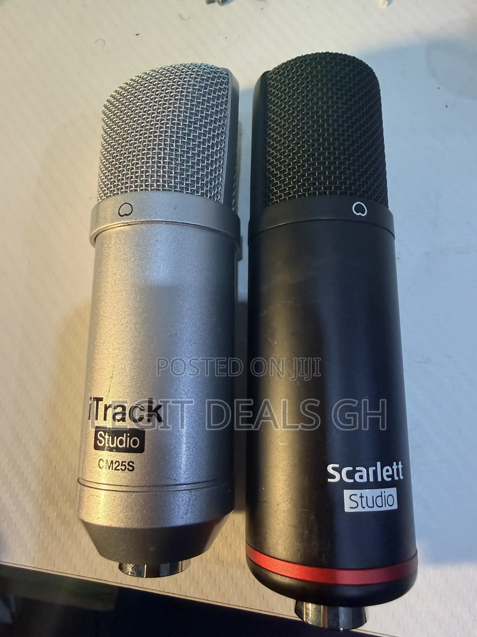 Scarlet Microphones