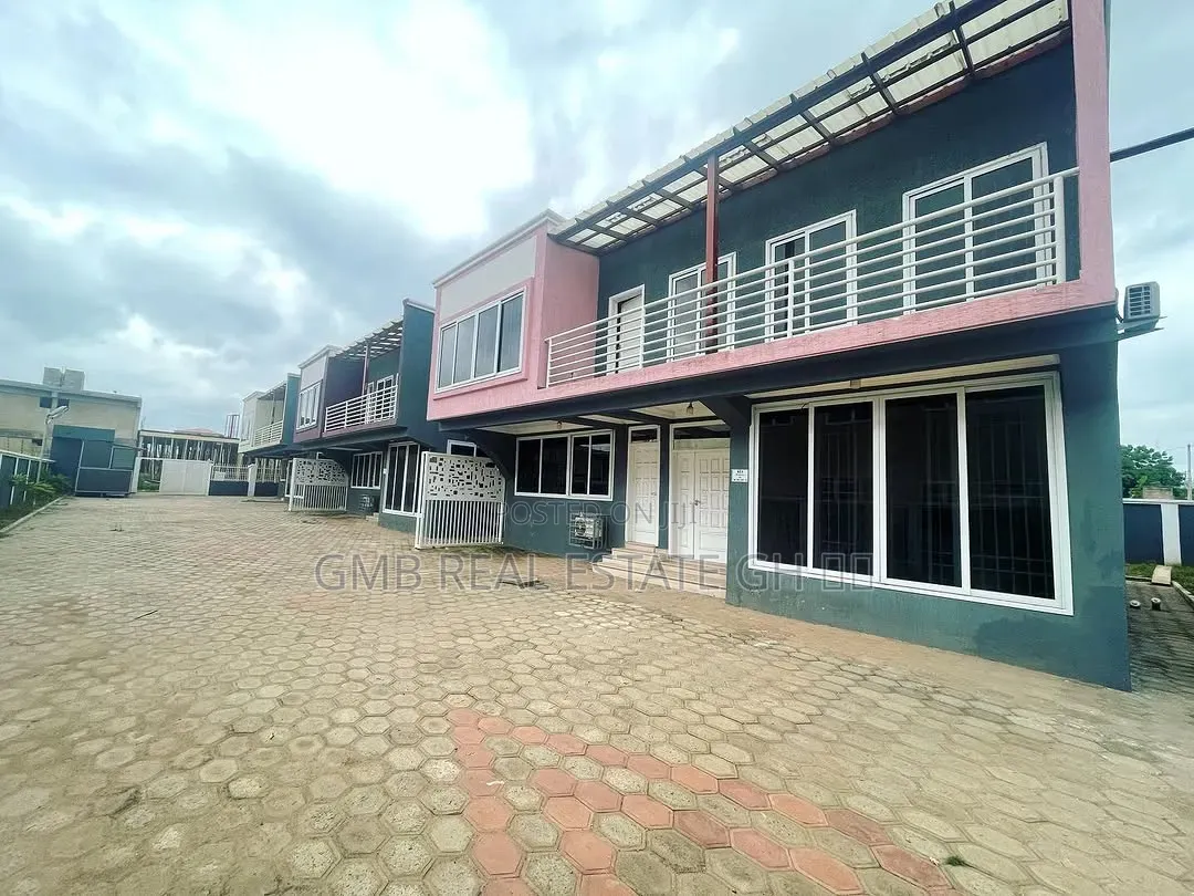 4bdrm House in Oyarifa, Ghana Flag for rent