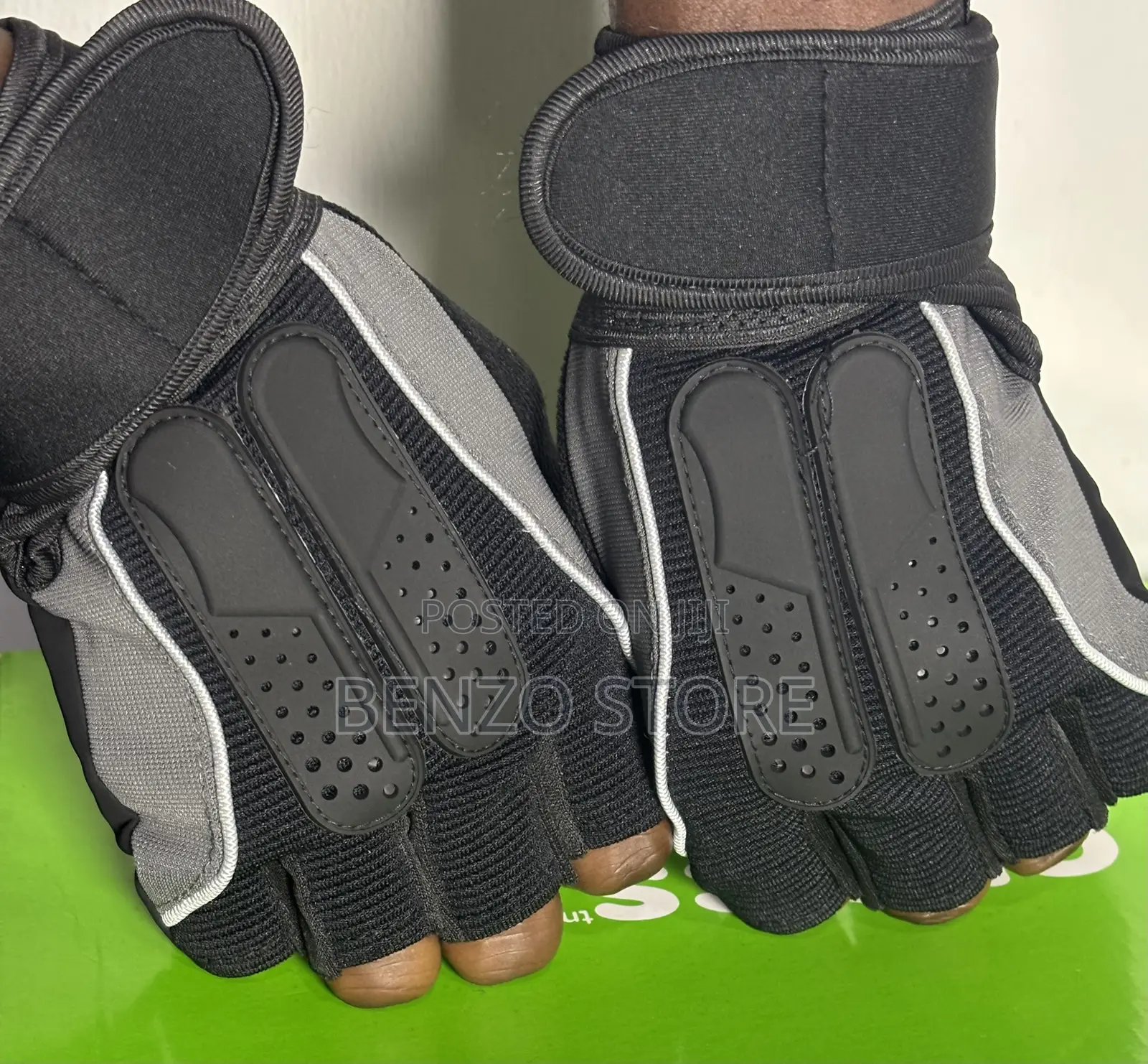 Quality Fitness Gym Gloves for Men and Women