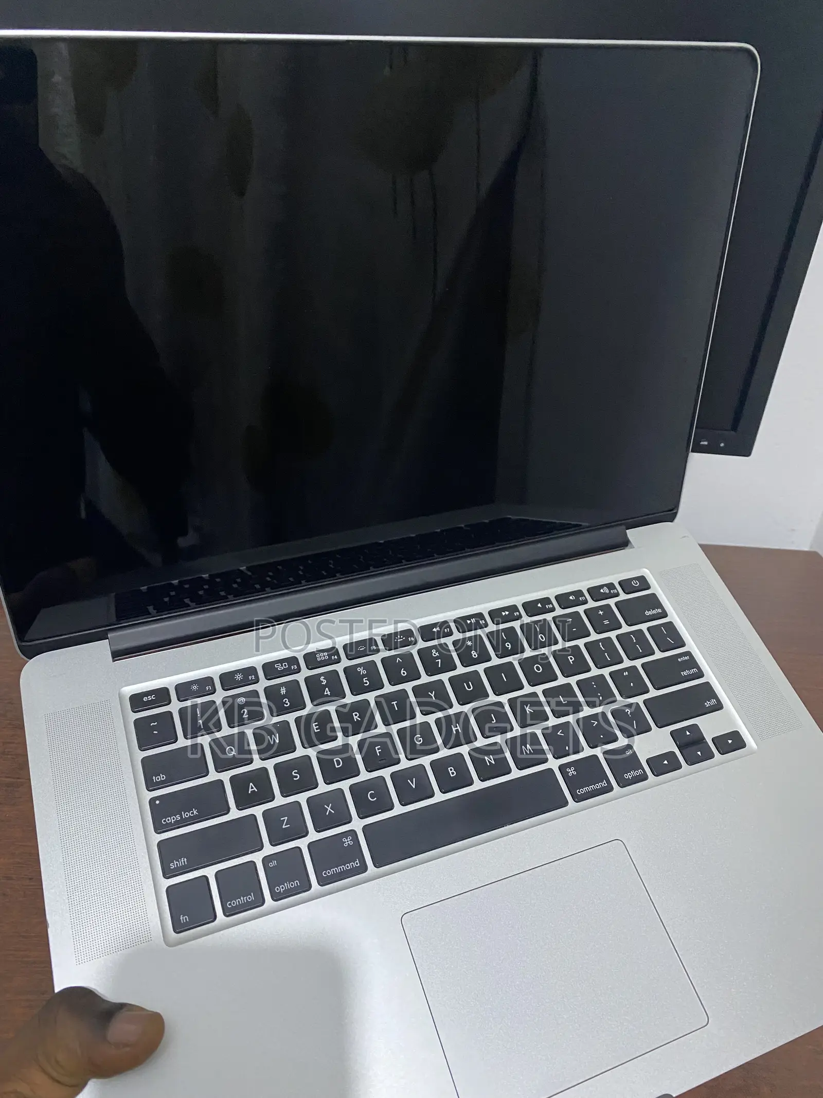 Laptop Apple MacBook Pro 2015 16GB Intel Core i7 SSD 256GB