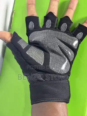 Strong Grip Gym Gloves for Bodybuilding Workouts