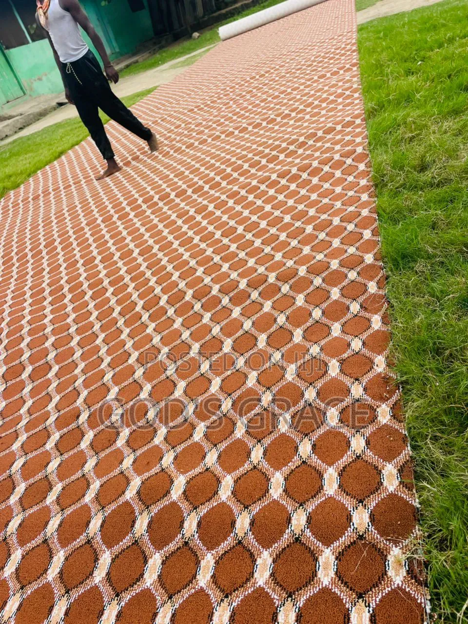 Brown Industrial Carpet With Ring Designs