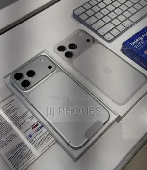 New Apple iPhone 17 Pro Max 512 GB Silver