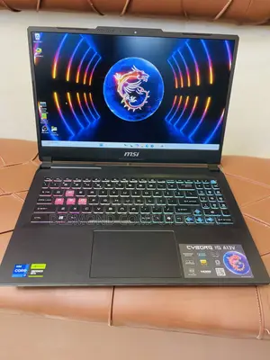 Laptop MSI Cyborg 15 16GB Intel Core i7 SSD 512GB